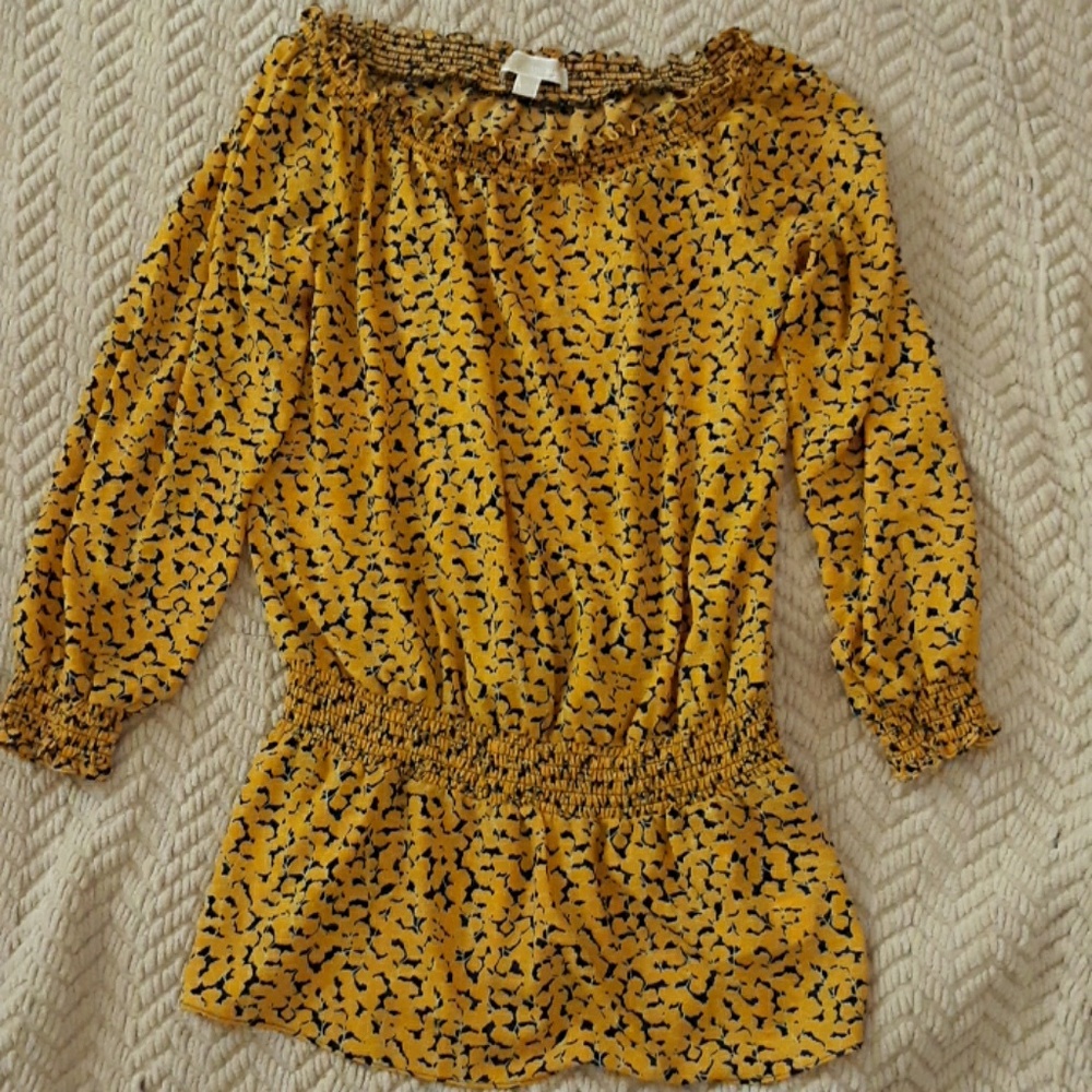Michael Kors Long Off the shoulder top